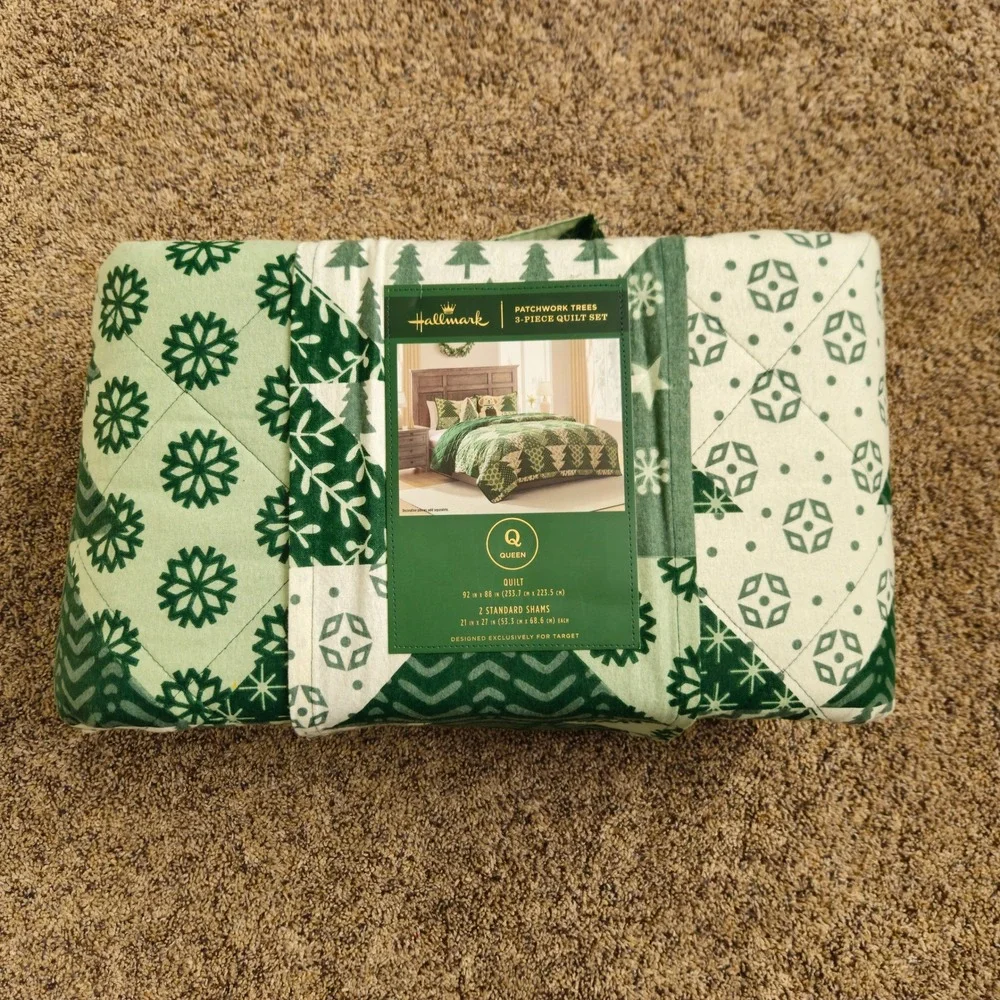 New! Hallmark 3-Piece Patchwork Holiday Quilt Sham Set Queen Green Tree Winter